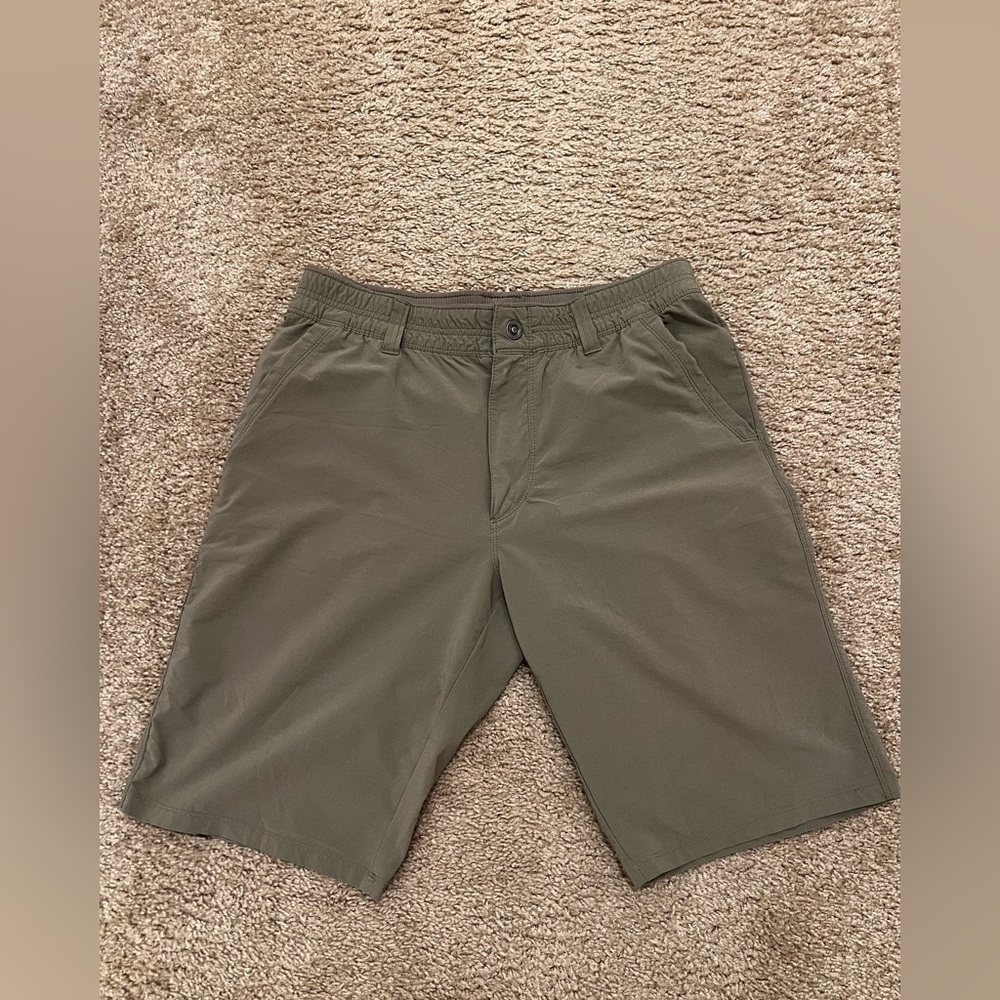 KUHL SHIFT AMPHIBIA SHORTS. Men’s size 34 in khaki